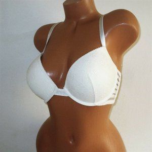 VICTORIA'S SECRET Very Sexy Push Up Bra 32DDD White Lace Padded For sexy lift